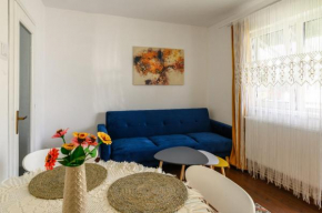 Apartament Corina cu parcare